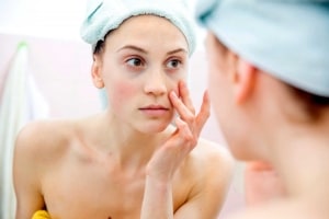 9 Healthy Food To Combat Skin Problems